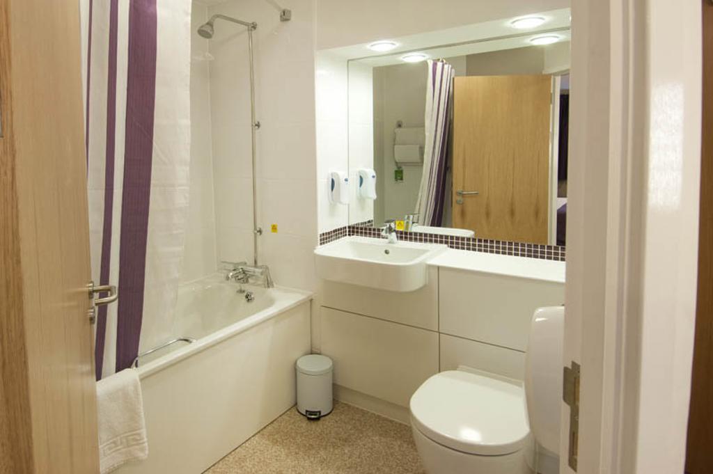 Premier Inn 톤브리지 객실 사진